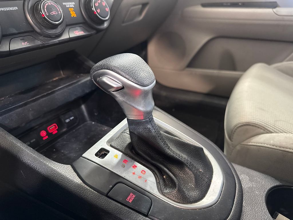 Thumbnail: 2021 Kia Forte - 27