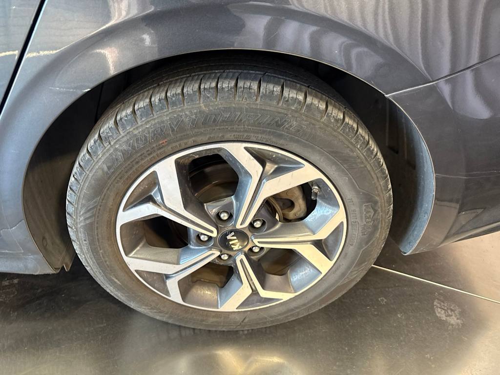 Thumbnail: 2019 Kia Forte - 8