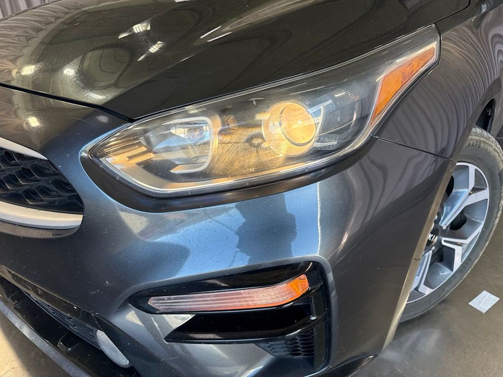 Thumbnail: 2019 Kia Forte - 18