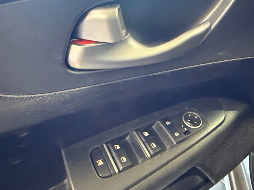 Thumbnail: 2019 Kia Forte - 22