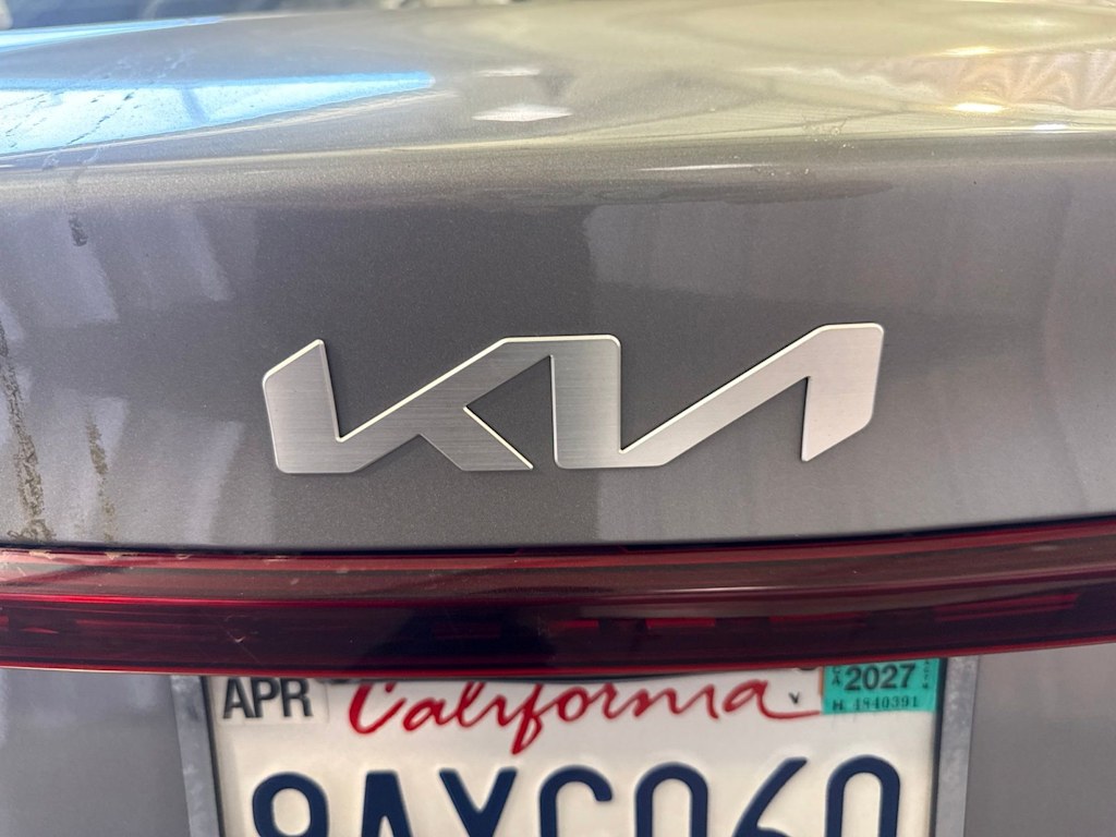 Thumbnail: 2022 Kia Forte - 17