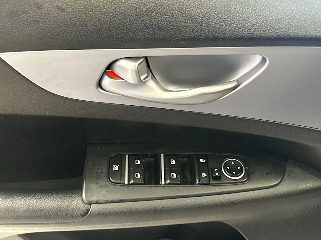 2022 Kia FORTE LXS - Photo 22