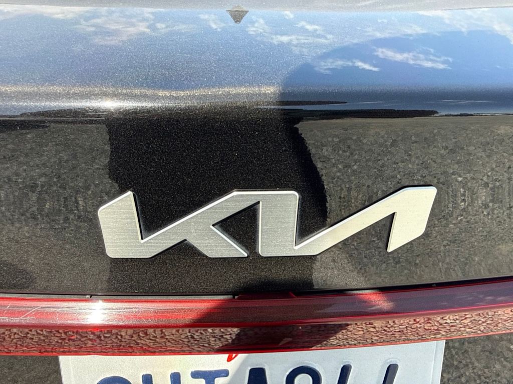 Thumbnail: 2023 Kia Forte - 20