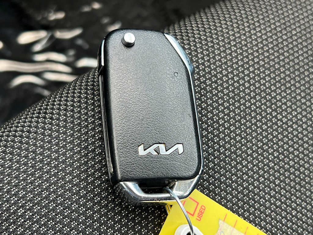 Thumbnail: 2023 Kia Forte - 18