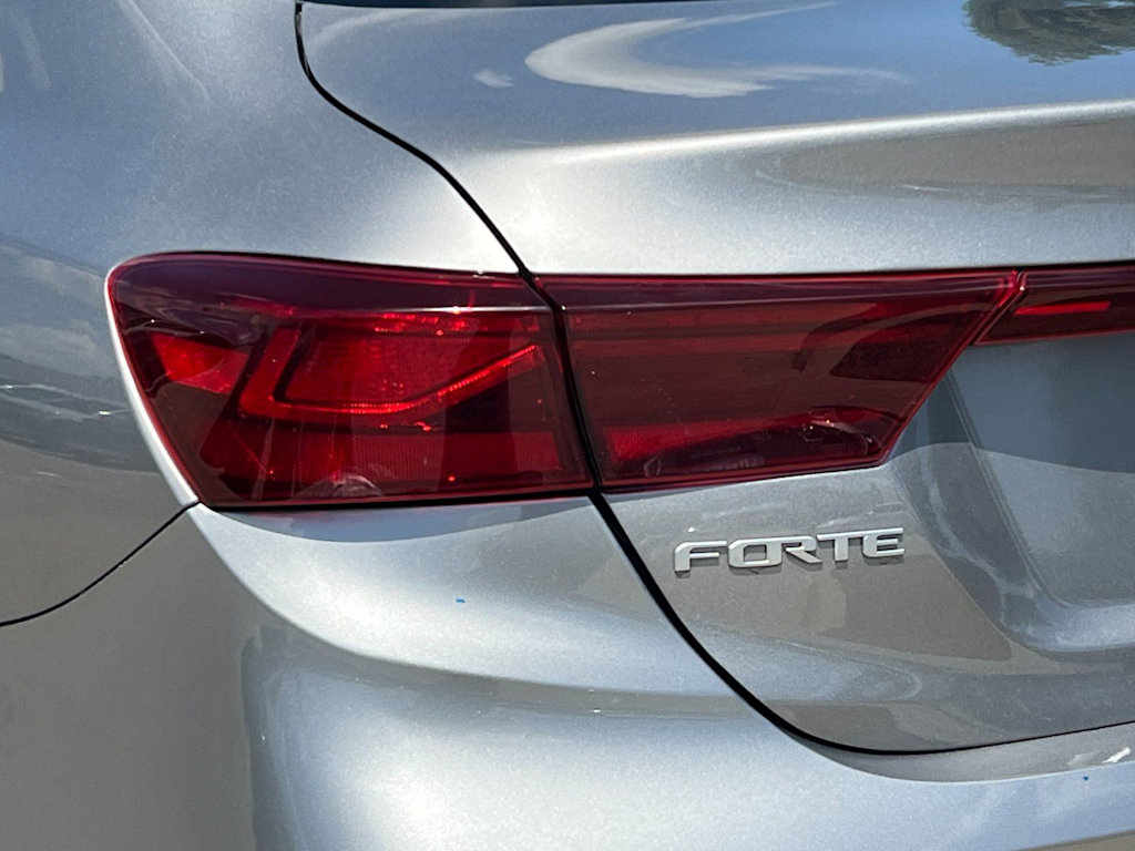 Thumbnail: 2023 Kia Forte - 28