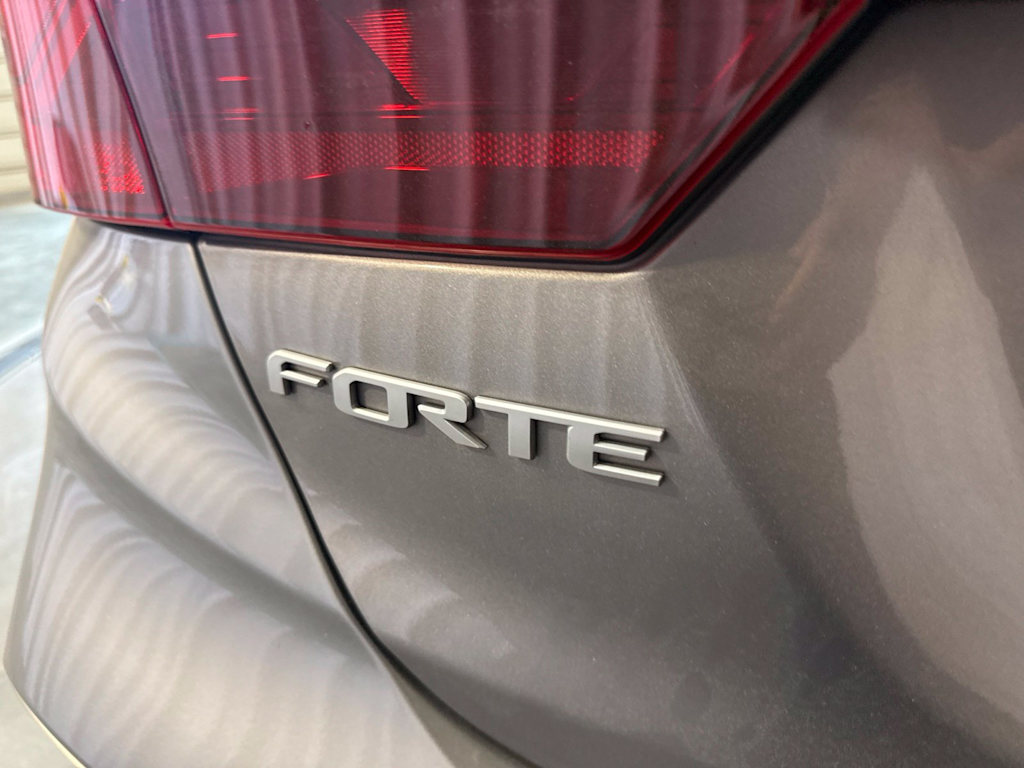 Thumbnail: 2024 Kia Forte - 19