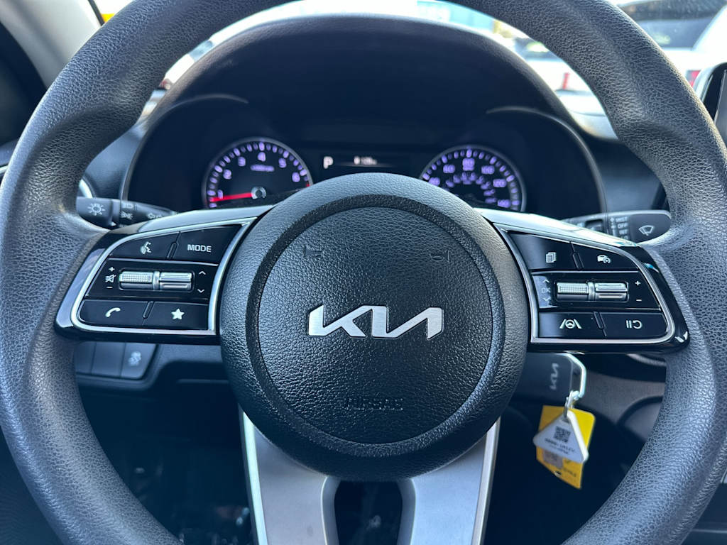Thumbnail: 2024 Kia Forte - 24