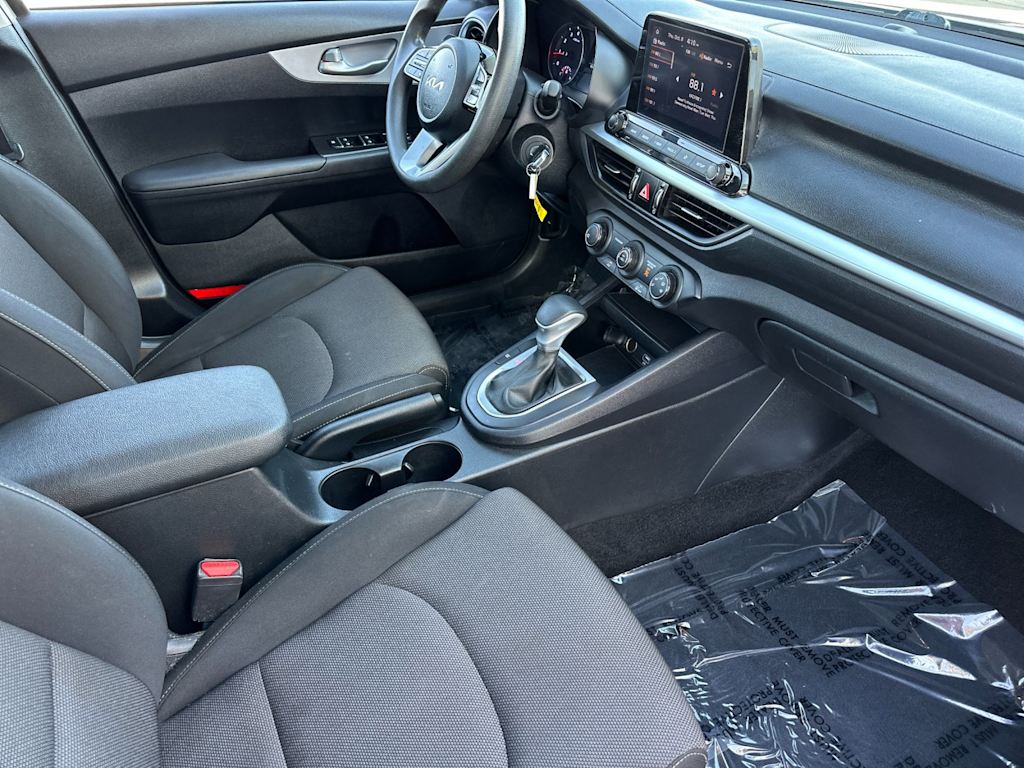 Thumbnail: 2024 Kia Forte - 12