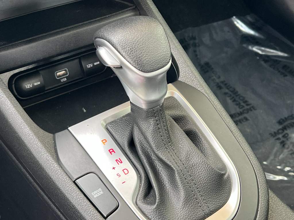 Thumbnail: 2023 Kia Forte - 25