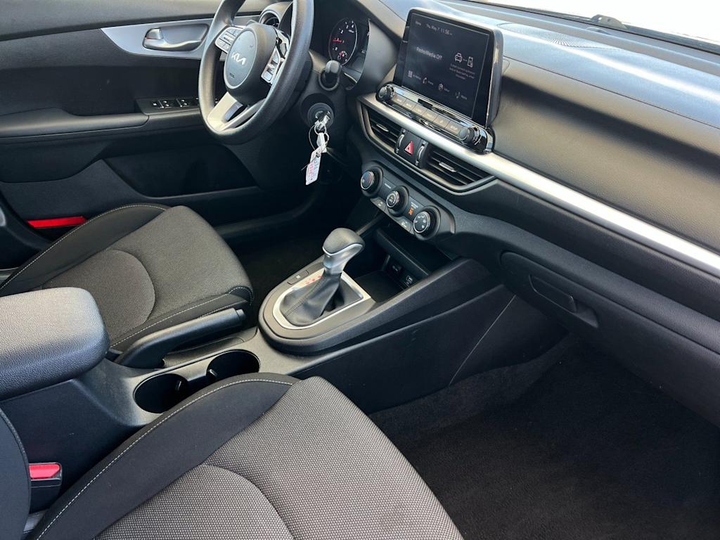 Thumbnail: 2024 Kia Forte - 13