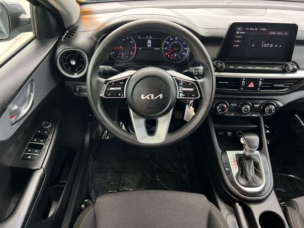 Thumbnail: 2022 Kia Forte - 12