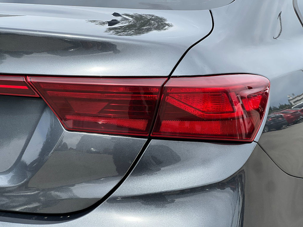 Thumbnail: 2022 Kia Forte - 28