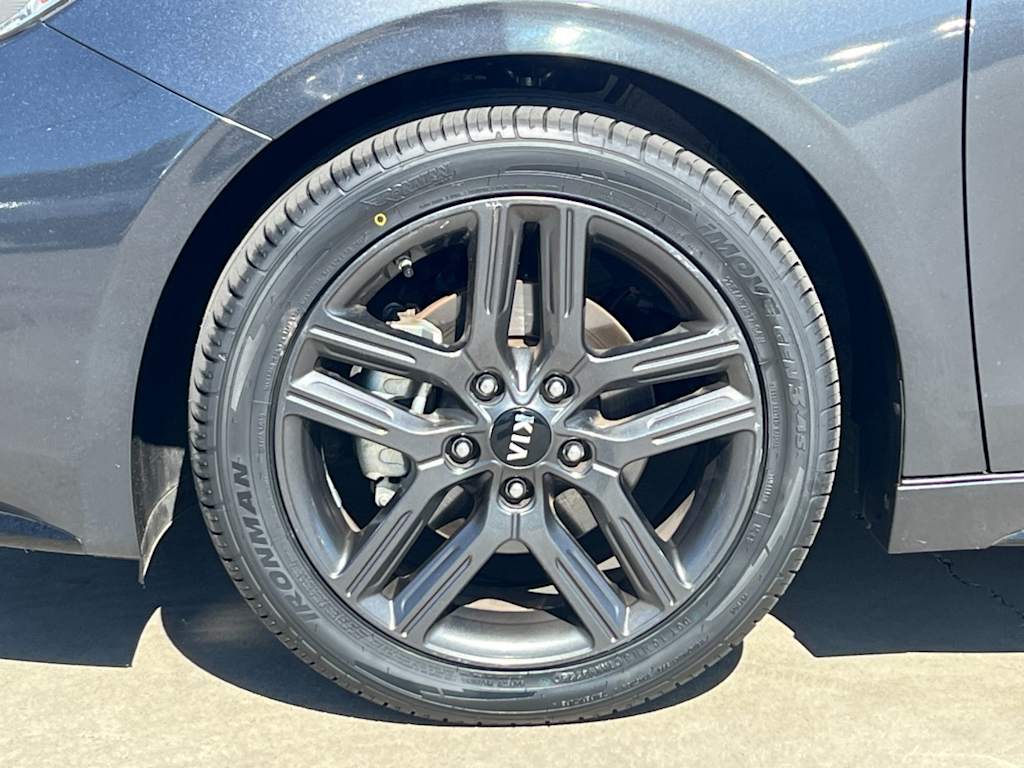 Thumbnail: 2021 Kia Forte - 8