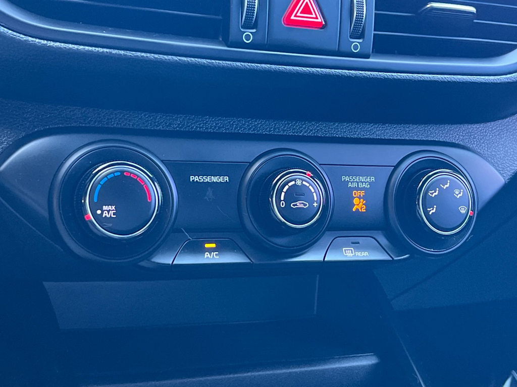 Thumbnail: 2021 Kia Forte - 26