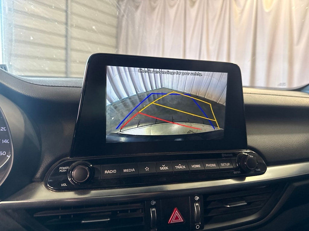 Thumbnail: 2020 Kia Forte - 27