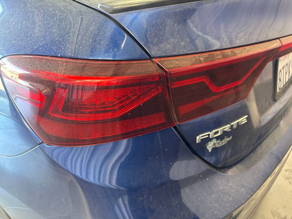 Thumbnail: 2020 Kia Forte - 17