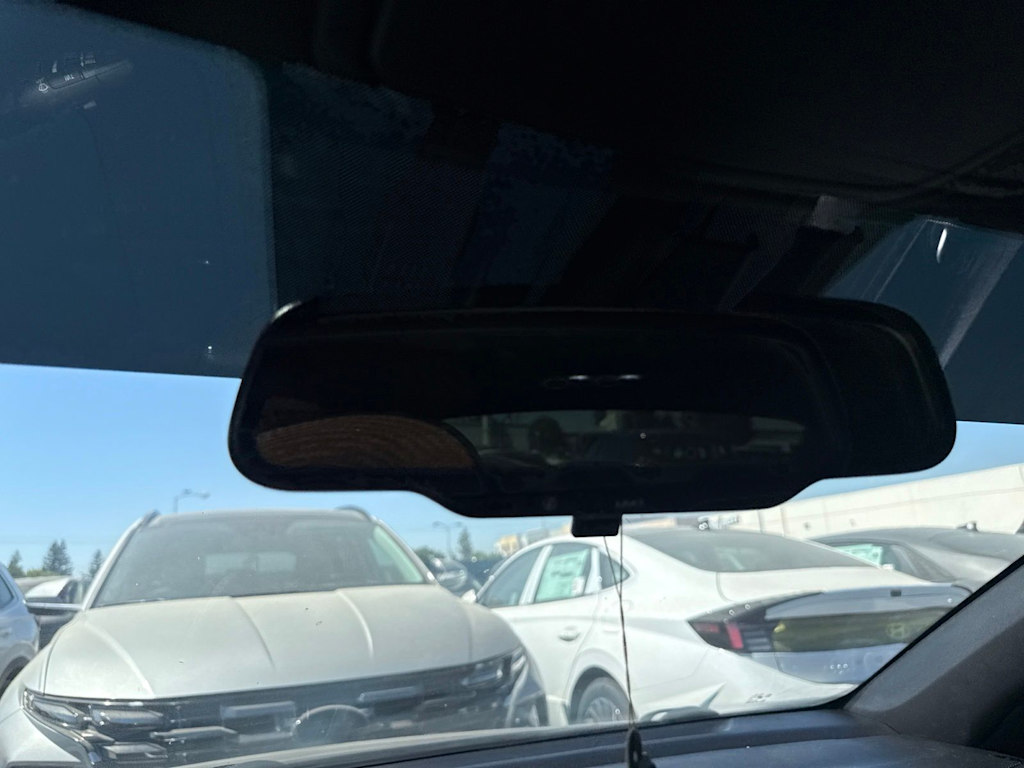 Thumbnail: 2022 Kia Forte - 22