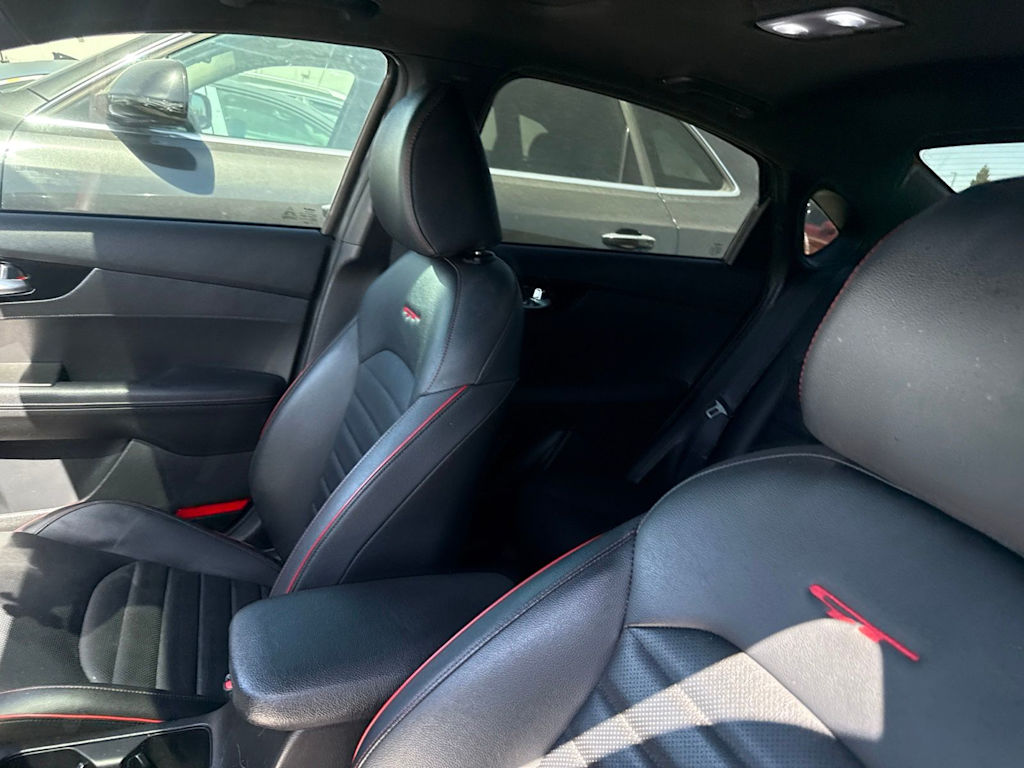 Thumbnail: 2022 Kia Forte - 19