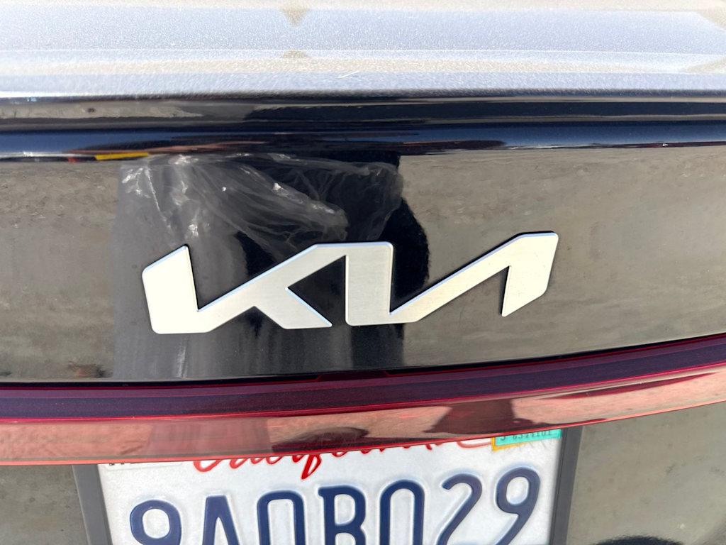 Thumbnail: 2022 Kia Forte - 16