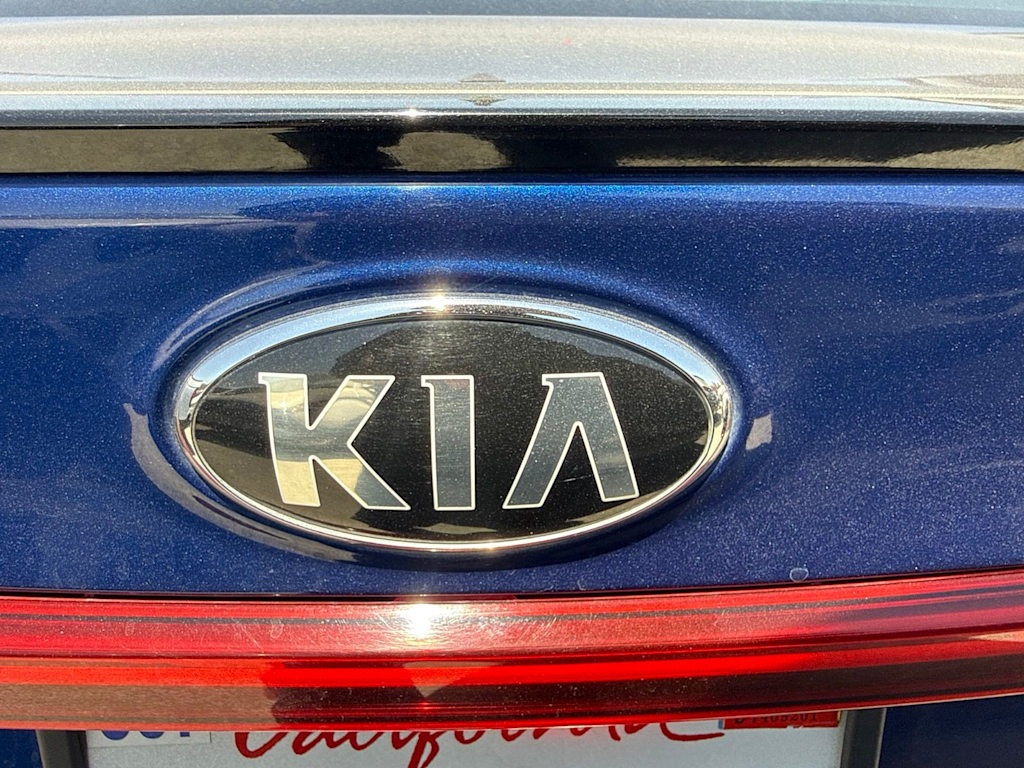 Thumbnail: 2021 Kia Forte - 17