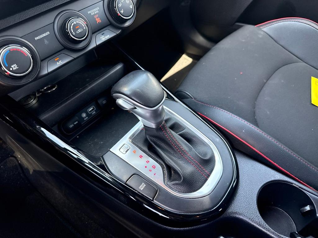 Thumbnail: 2021 Kia Forte - 9