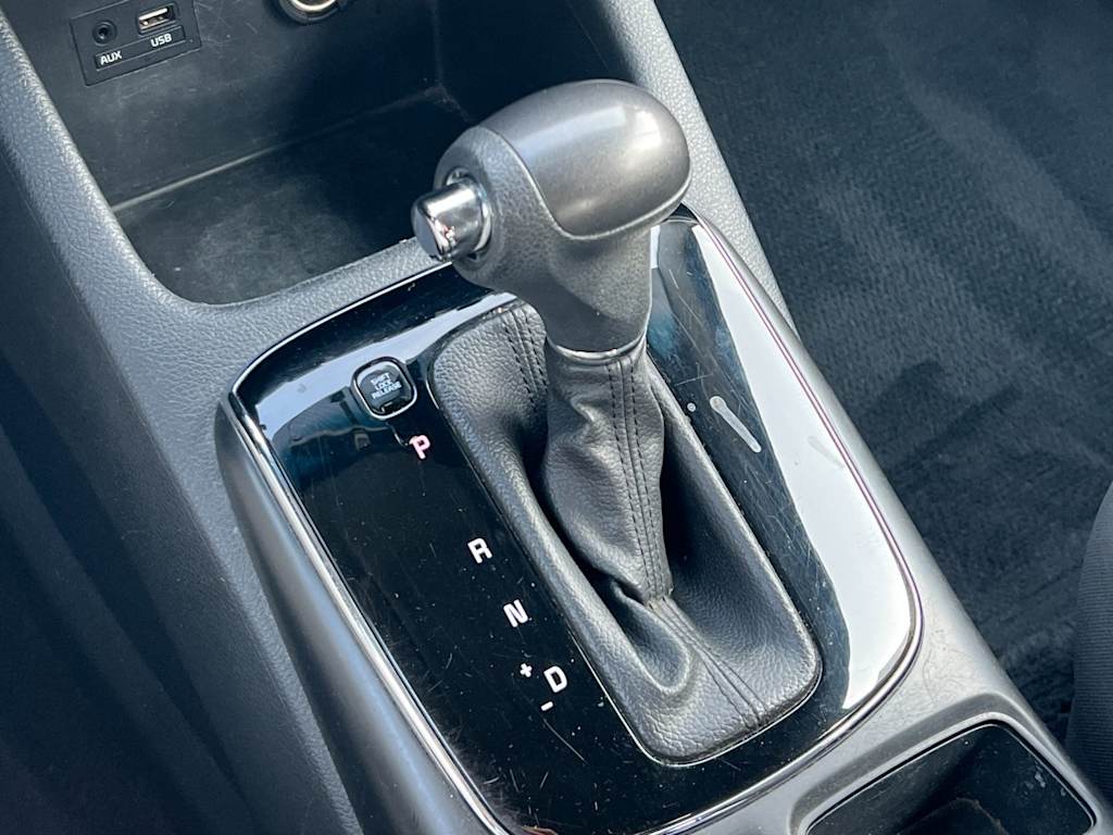 Thumbnail: 2018 Kia Forte - 15