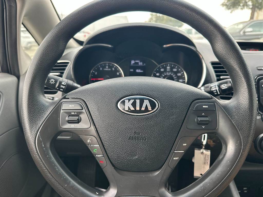 Thumbnail: 2017 Kia Forte - 25
