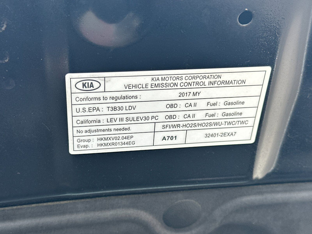Thumbnail: 2017 Kia Forte - 18