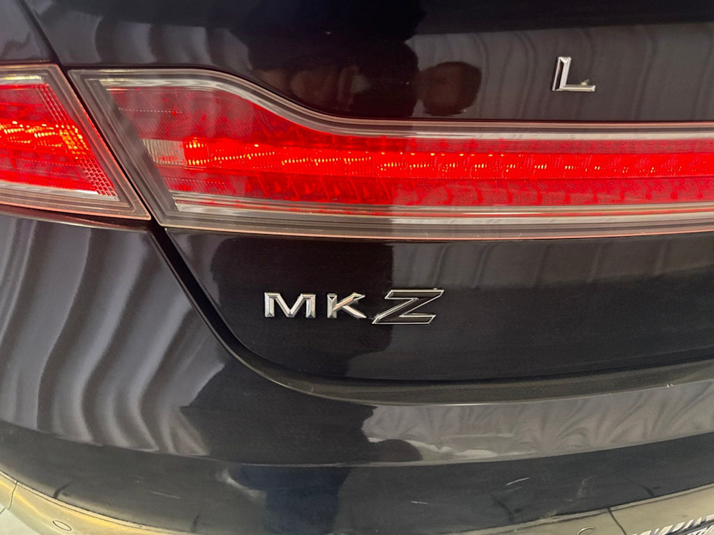Thumbnail: 2016 Lincoln MKZ - 20