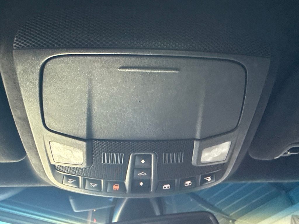 Thumbnail: 2016 Lincoln MKZ - 25