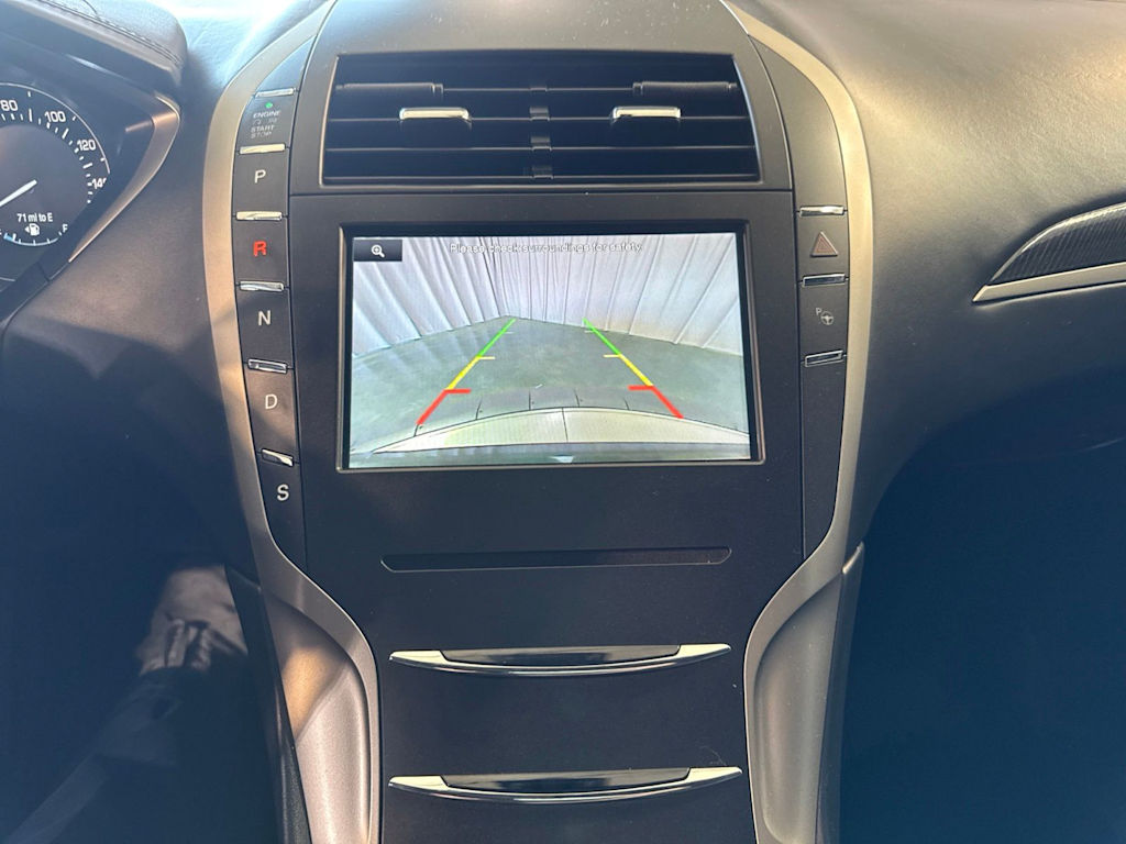 Thumbnail: 2016 Lincoln MKZ - 27