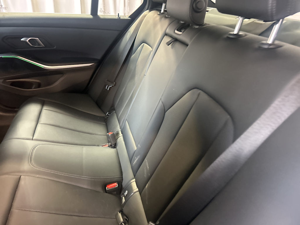 Thumbnail: 2024 BMW 3 Series - 28