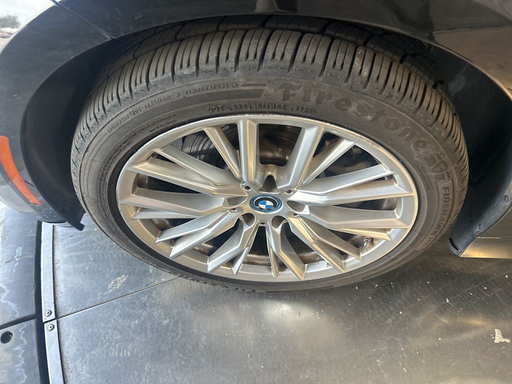 Thumbnail: 2024 BMW 3 Series - 25