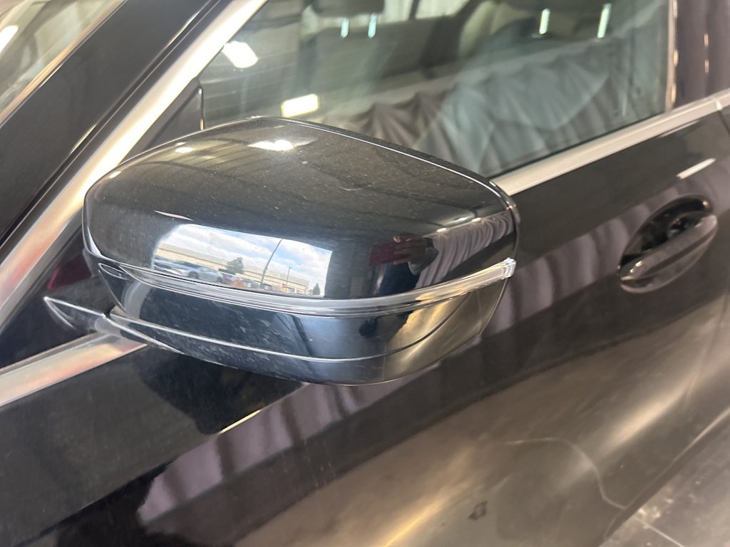 Thumbnail: 2024 BMW 3 Series - 24