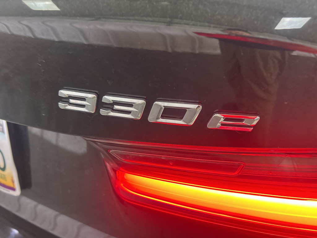 Thumbnail: 2024 BMW 3 Series - 19