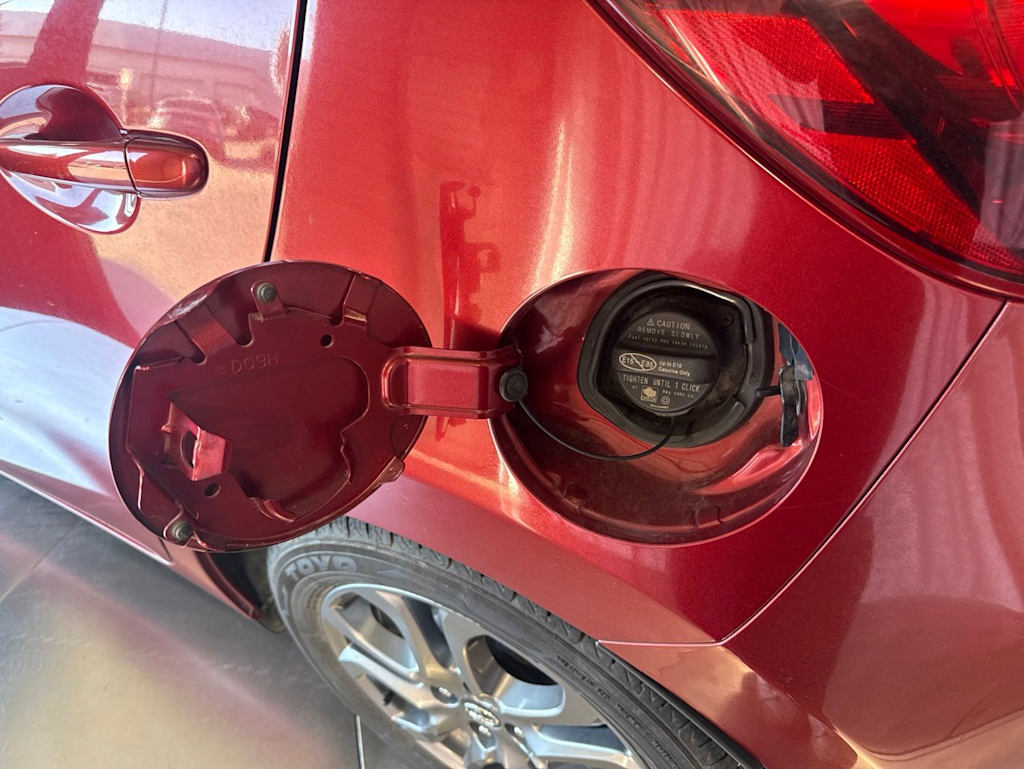 Thumbnail: 2020 Toyota Yaris - 6