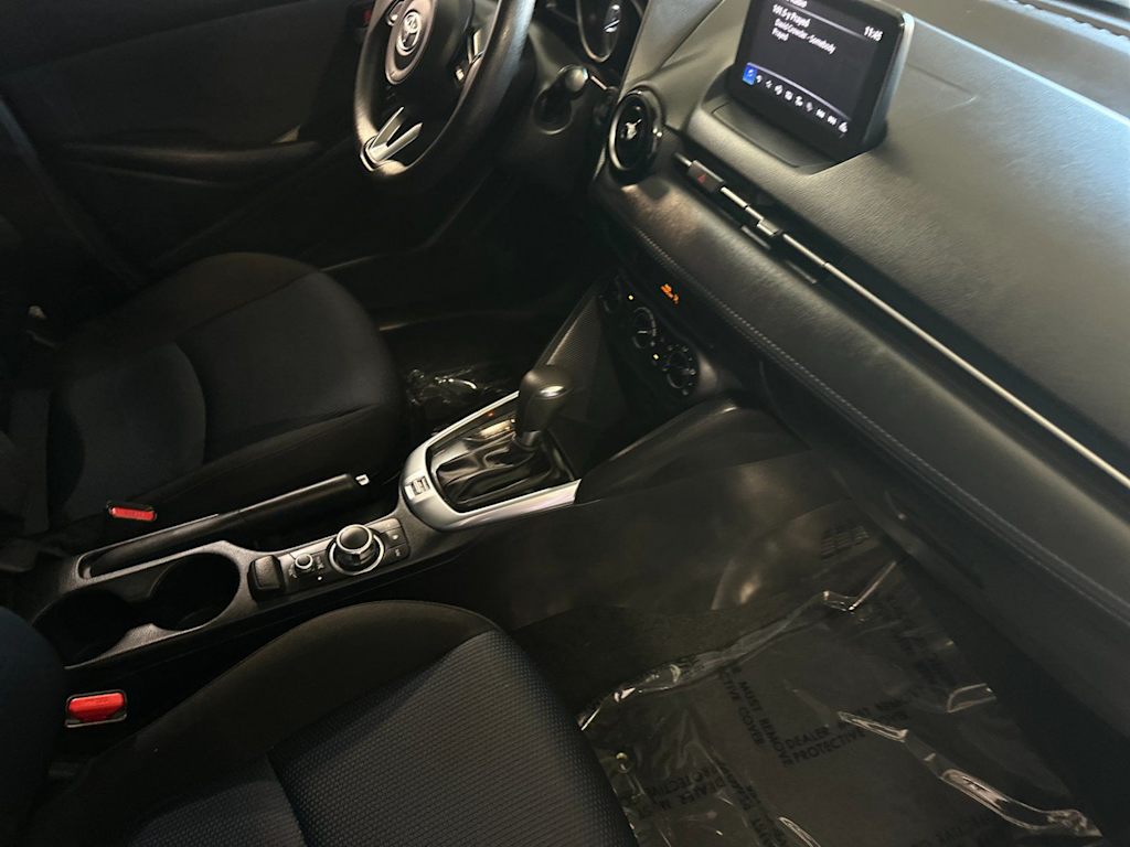 Thumbnail: 2020 Toyota Yaris - 13
