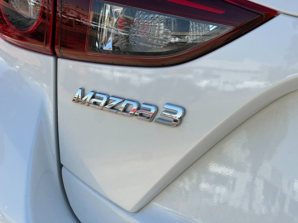 Thumbnail: 2018 Mazda Mazda3 - 7