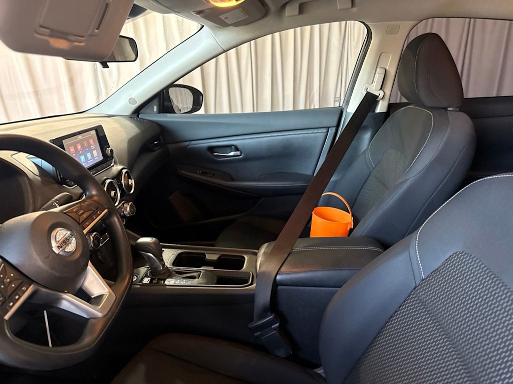Thumbnail: 2022 Nissan Sentra - 9
