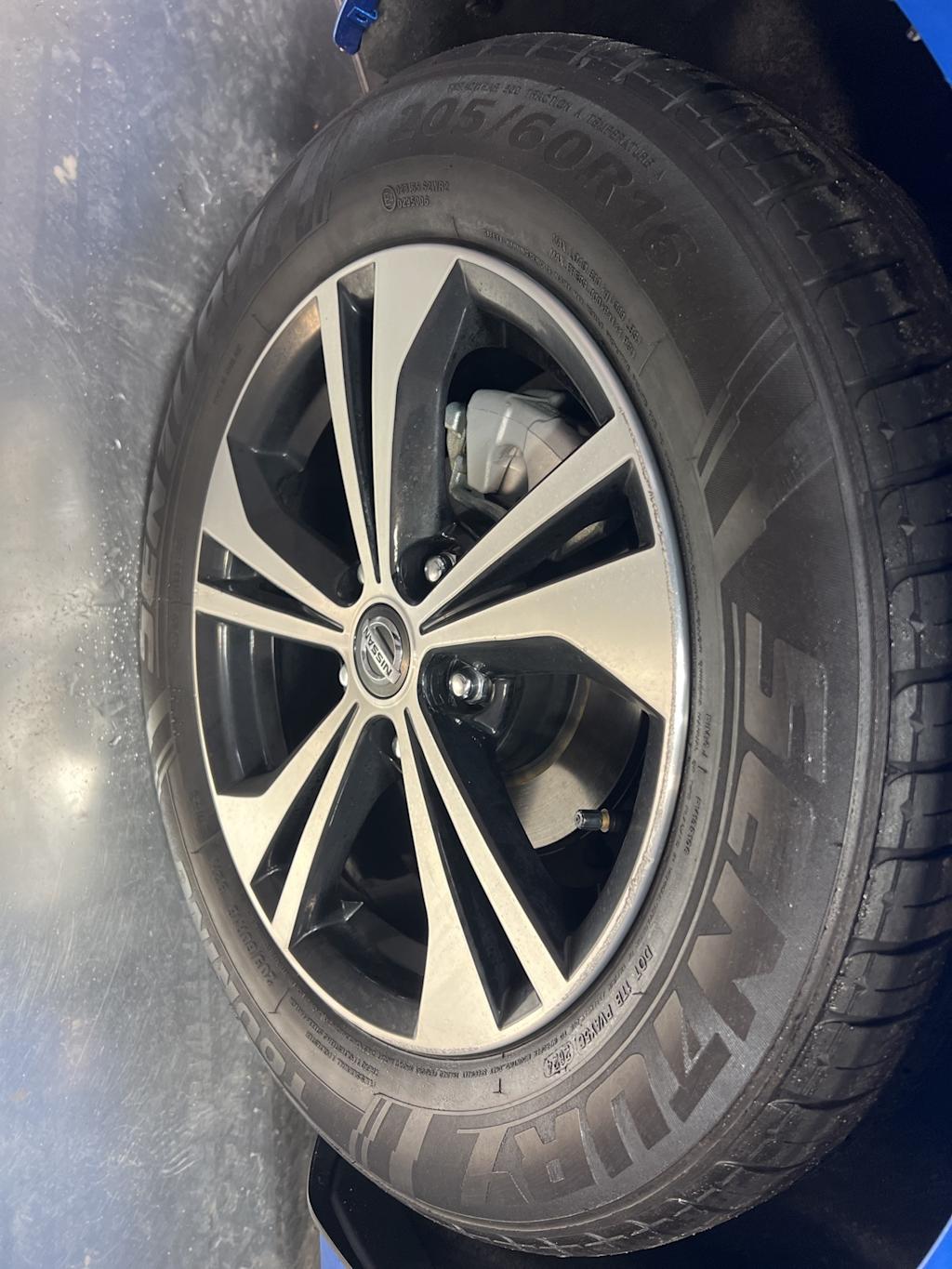 Thumbnail: 2023 Nissan Sentra - 8