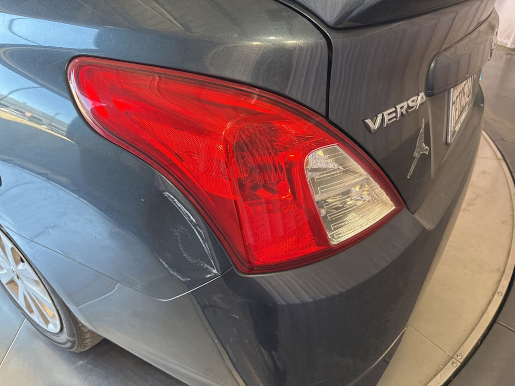 Thumbnail: 2015 Nissan Versa - 11