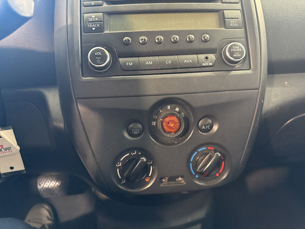 Thumbnail: 2015 Nissan Versa - 18