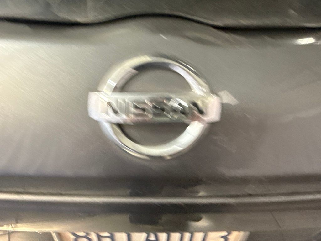 Thumbnail: 2018 Nissan Kicks - 18