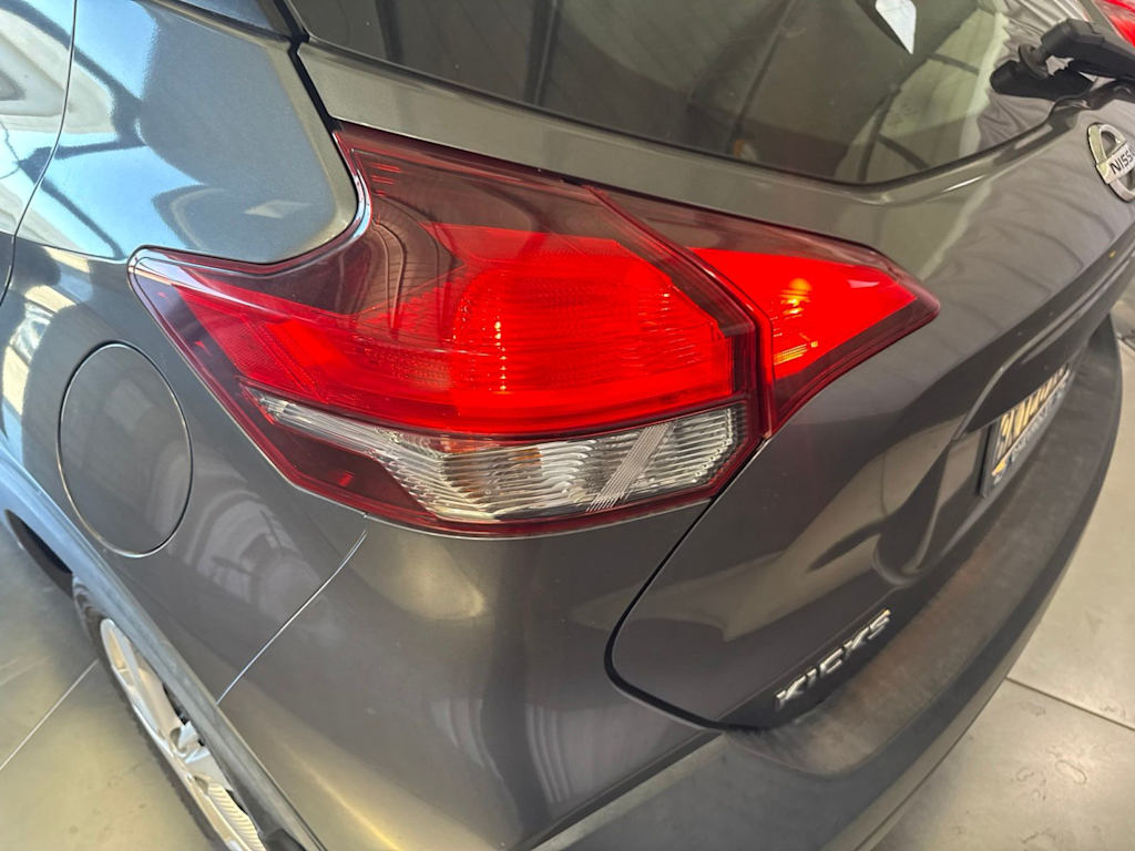 Thumbnail: 2019 Nissan Kicks - 19