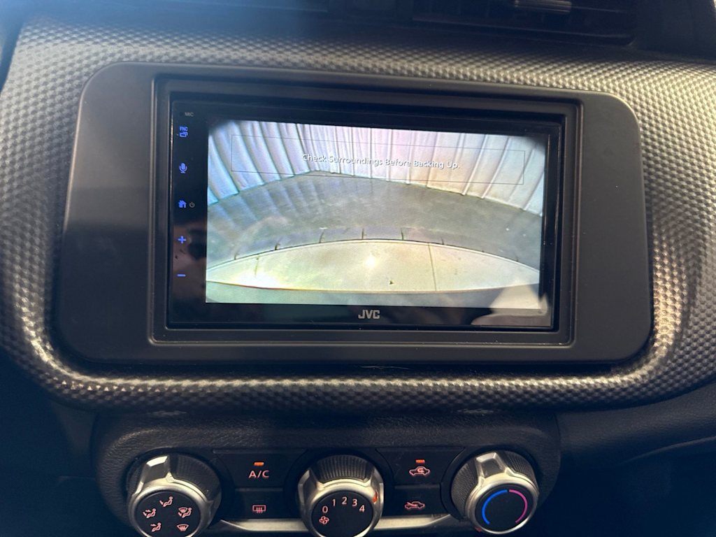 Thumbnail: 2019 Nissan Kicks - 27