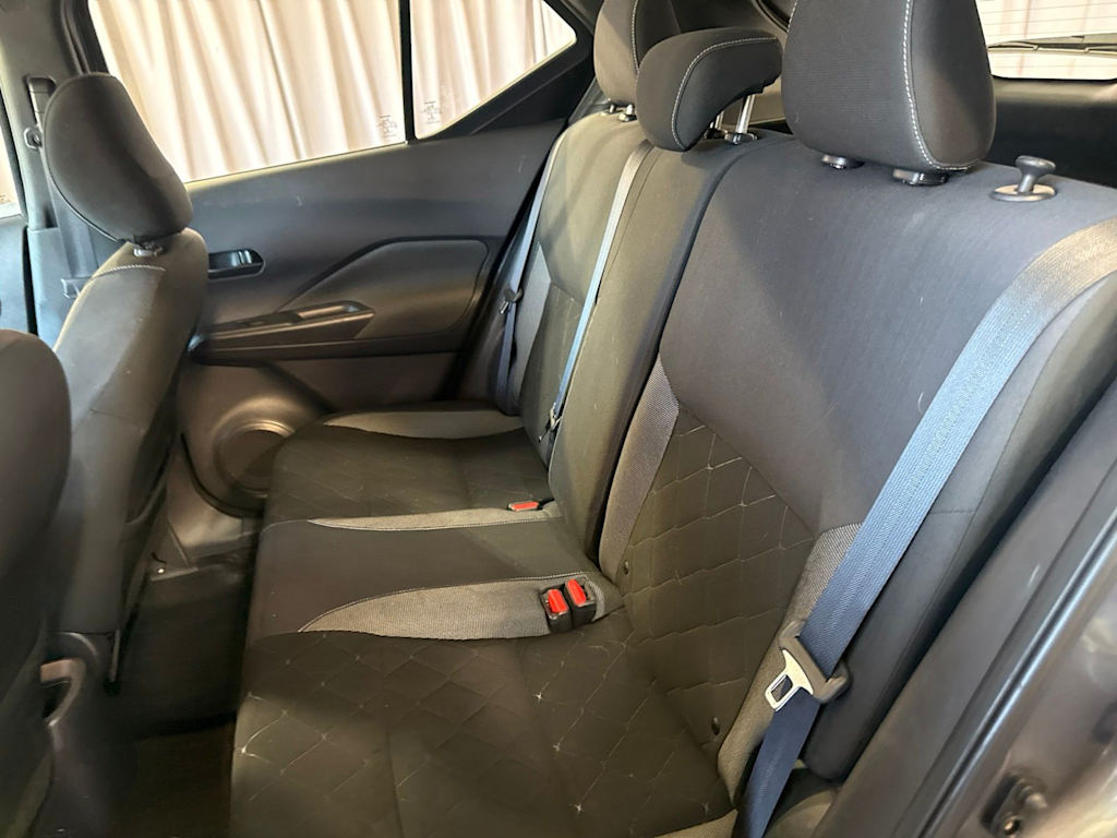 Thumbnail: 2019 Nissan Kicks - 9