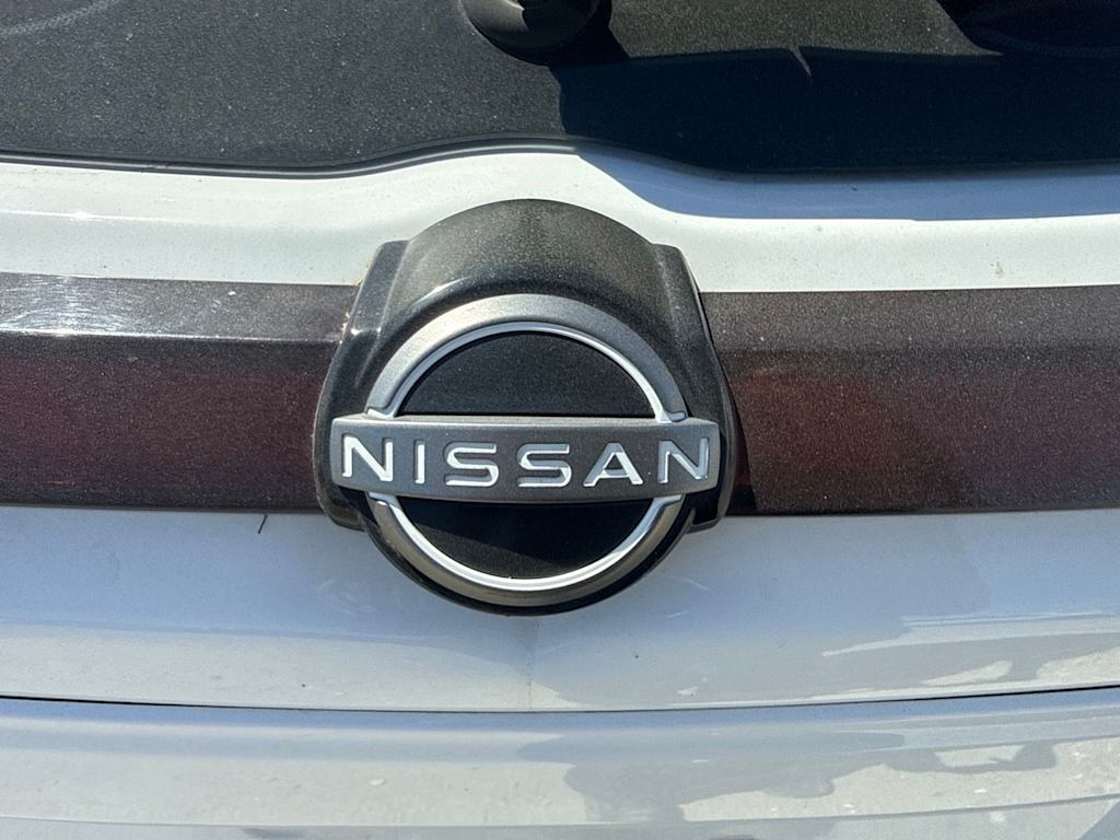 Thumbnail: 2022 Nissan Kicks - 16