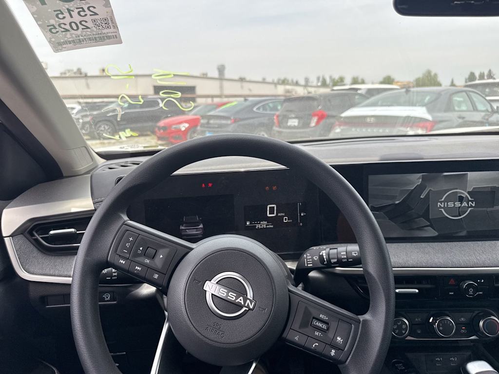 Thumbnail: 2025 Nissan Kicks - 2