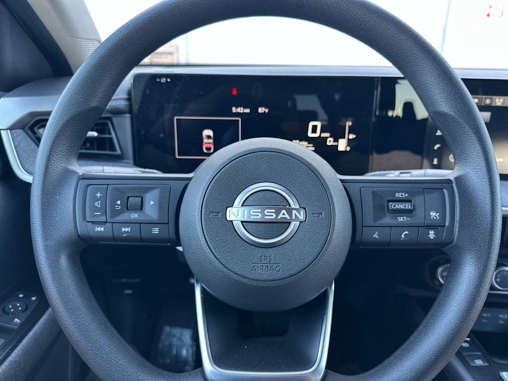 Thumbnail: 2025 Nissan Kicks - 14