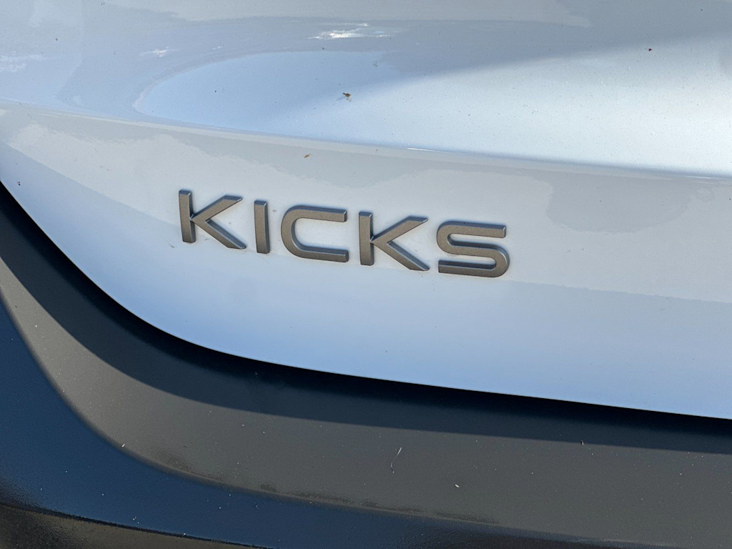 Thumbnail: 2025 Nissan Kicks - 7